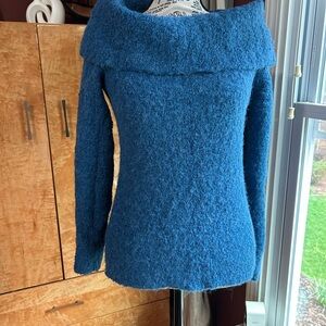 Blue Off-Shoulder Women Wool Sweater